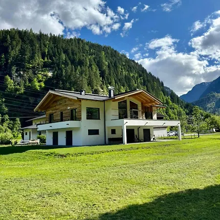 Lukas Appartement *